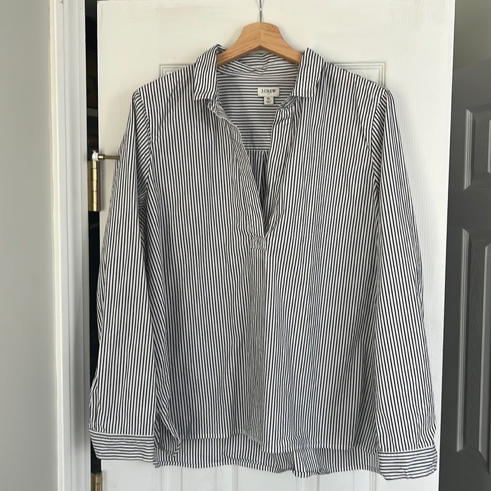 J Crew Women’s XL striped blouse